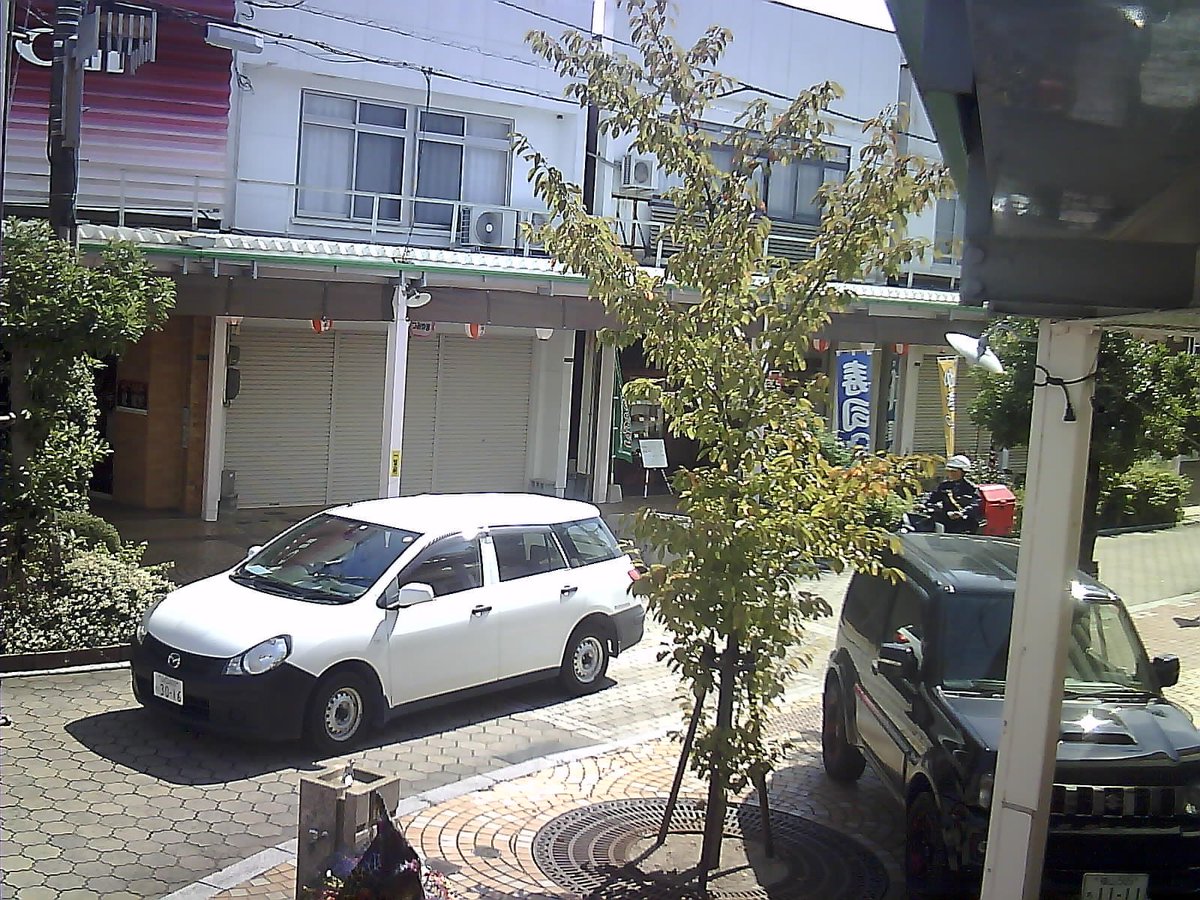 竹原駅前商店街たまゆら桜カメラ投稿時刻は 2018-10-14_12:29:58です。アーケード下の気温は、24.2℃く 竹原駅前商店街たまゆら桜カメラ投稿時刻は 2018-10-14_12:29:58です。アーケード下の気温は、24.2℃く