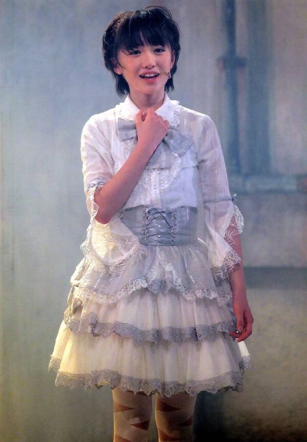 ステーシーズ少女再殺歌劇でドリューちゃんを演じた当時12歳の工藤遥ちゃんは今ルパパトでルパンイエロー早見初美花ちゃんを演 ステーシーズ少女再殺歌劇でドリューちゃんを演じた当時12歳の工藤遥ちゃんは今ルパパトでルパンイエロー早見初美花ちゃんを演