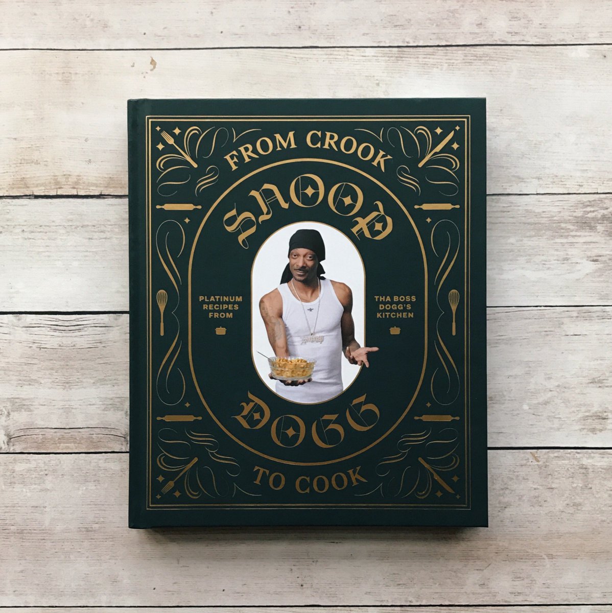 RT @ChronicleBooks: #FromCrooktoCook: @SnoopDogg’s Billionaire’s Bacon Recipe ???? https://t.co/l3H3kYvg3Z https://t.co/noCYVJyEXA