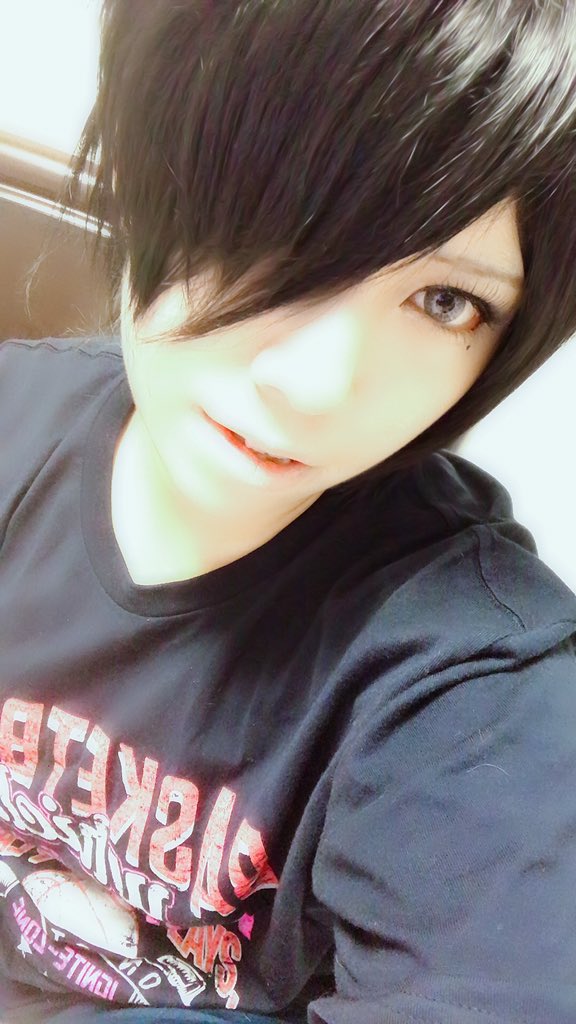 #黒バスレイヤーさんの自撮りが見たい便乗してみる!!!(*´꒳`*)黒バスもっとやりたい!!! #黒バスレイヤーさんの自撮りが見たい便乗してみる!!!(*´꒳`*)黒バスもっとやりたい!!!