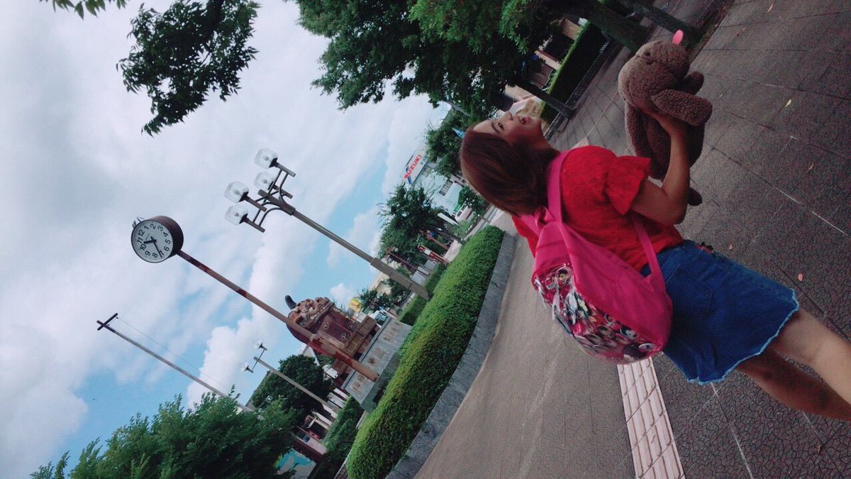 今日の #ゾンビランドサガ に出てくる唐津曳山の銅像!!!!!!わっしもここで何回も写真撮ってる😘ユーリ!!! on I 今日の #ゾンビランドサガ に出てくる唐津曳山の銅像!!!!!!わっしもここで何回も写真撮ってる😘ユーリ!!! on I