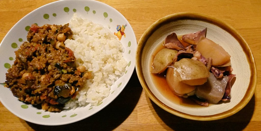 今日はよくやった!甘々と稲妻を思い出したのでイカ煮とおうちカレー 今日はよくやった!甘々と稲妻を思い出したのでイカ煮とおうちカレー