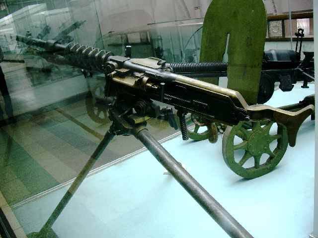 ゴールデンカムイがきっかけで三八式を買った人と九二式を買った人とナガン少銃を買った人とボーチャードを買った人がいるので、 ゴールデンカムイがきっかけで三八式を買った人と九二式を買った人とナガン少銃を買った人とボーチャードを買った人がいるので、