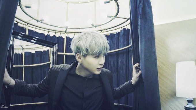 #btsで妄想 #とびきり甘いハロウィン企画 吸血鬼さん、それ不法侵入です。 全体公開 #btsで妄想 #とびきり甘いハロウィン企画 吸血鬼さん、それ不法侵入です。 全体公開