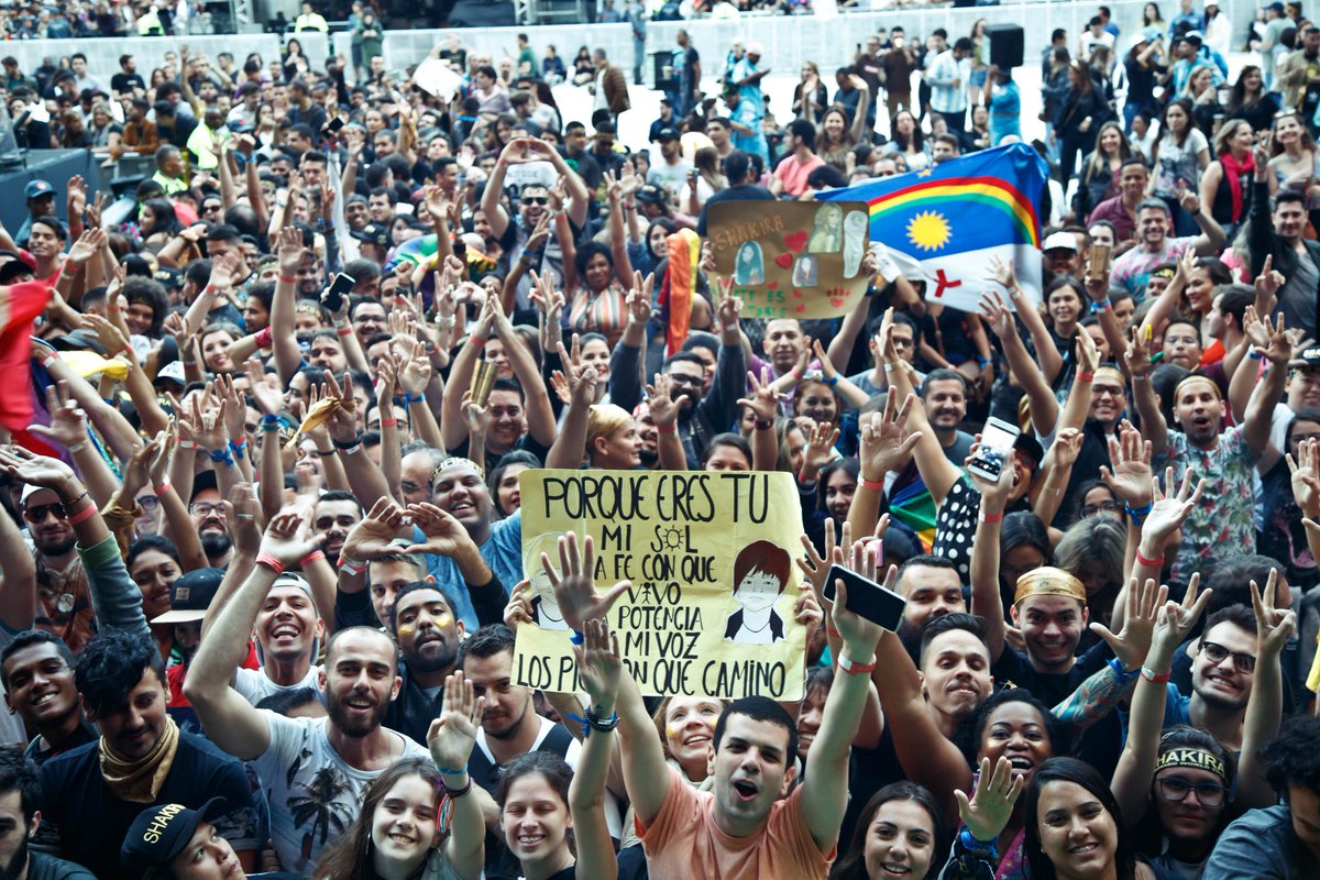 Vista do palco! The view from stage! Desde el escenario! ShakHQ #ShakiraSãoPaulo https://t.co/LWld4BTIsv