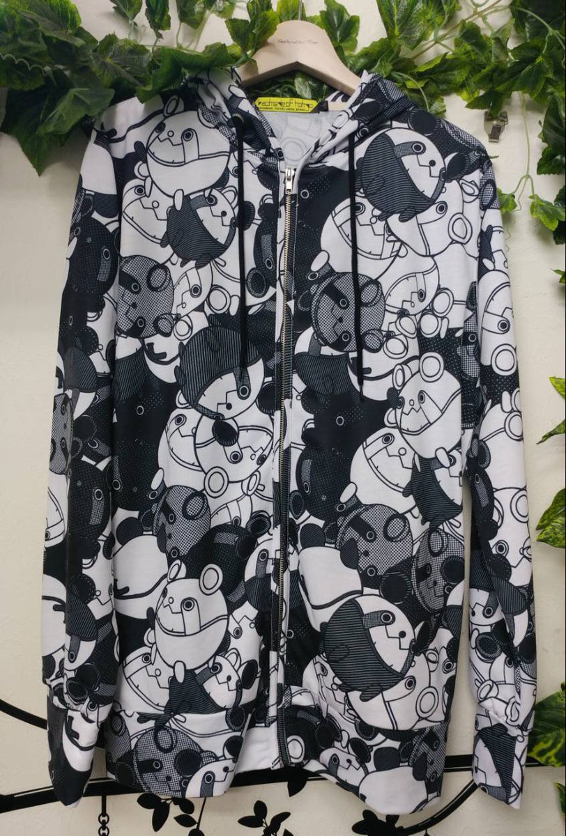 【 #シュタゲゼロ コラボ】うーぱシリーズが遂に発売!!ZIPパーカー、ビッグTの2種。Tシャツには緑の妖精さんうーぱ、 【 #シュタゲゼロ コラボ】うーぱシリーズが遂に発売!!ZIPパーカー、ビッグTの2種。Tシャツには緑の妖精さんうーぱ、