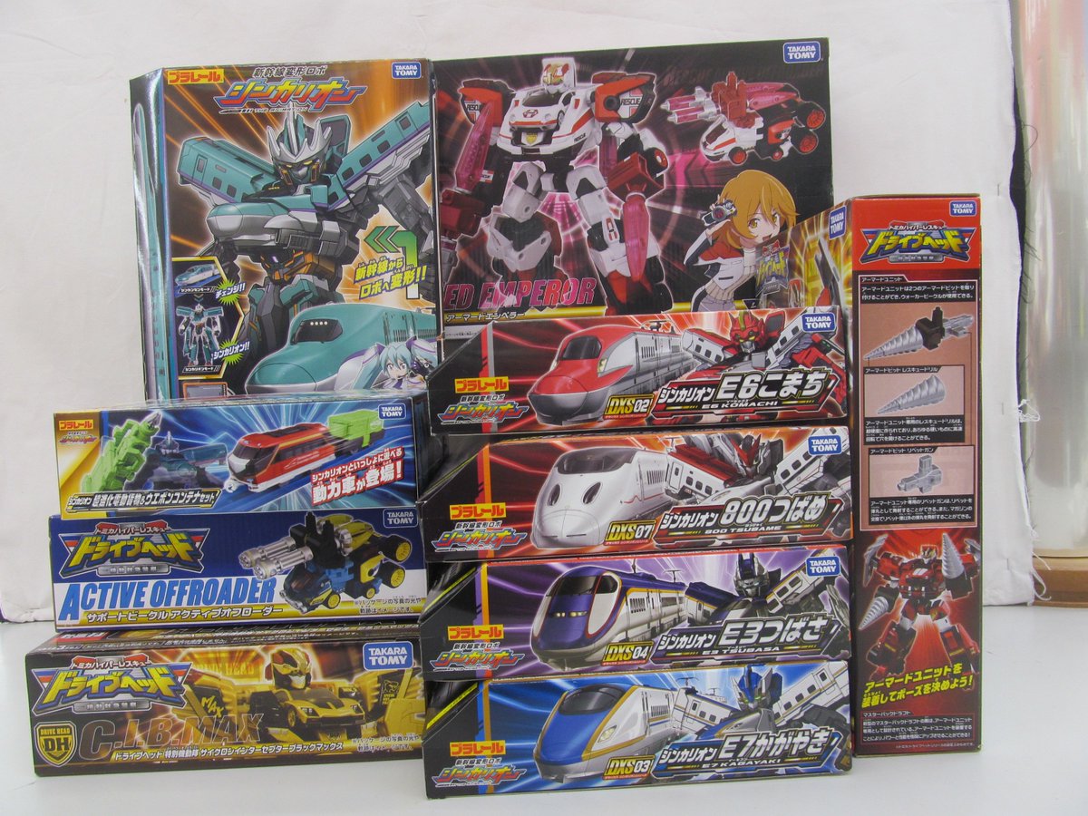 昨日のがたふぇす盛り上がりましたね~がたふぇすでも登場したシンカリオンですが当店にも登場してくれました(買い取りました) 昨日のがたふぇす盛り上がりましたね~がたふぇすでも登場したシンカリオンですが当店にも登場してくれました(買い取りました)