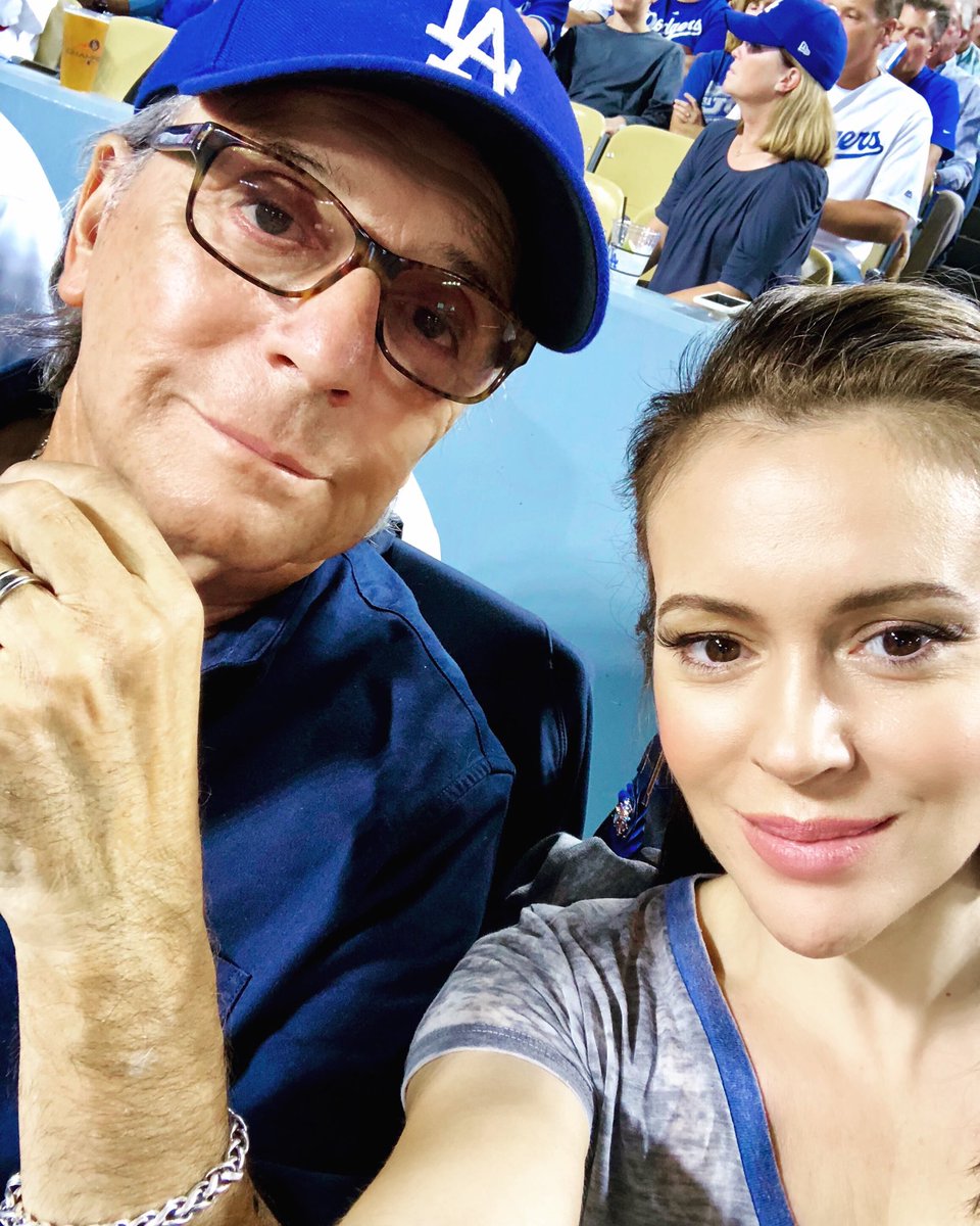 Daddy’s girl. #Dodgers #MLB ⁦@TouchByAM⁩ https://t.co/urV3bmWZBZ