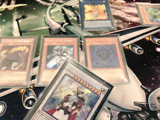 Lv4チューナーモンスター極星獣グルファクシと、Lv4チューナーモンスター極星天ヴァナディースに、Lv2チューナーモンス Lv4チューナーモンスター極星獣グルファクシと、Lv4チューナーモンスター極星天ヴァナディースに、Lv2チューナーモンス