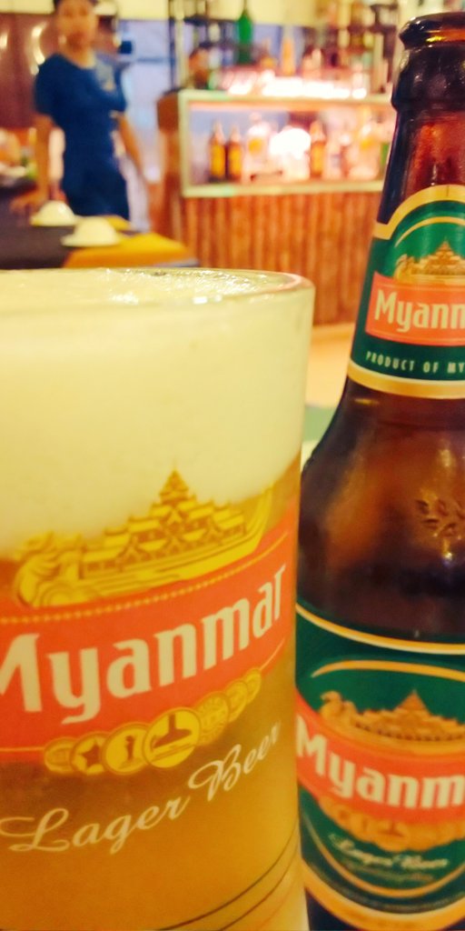 Myanmar beer暗くなりぷはぁーRV restaurant 2018*11*14#ミャンマー #Myanmar# Myanmar beer暗くなりぷはぁーRV restaurant 2018*11*14#ミャンマー #Myanmar#
