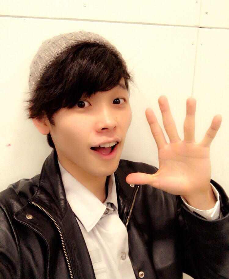 本日もありがとうございました!今日は皆さんと共に特別な時間を過ごせました!今月はゾロバースデー月間ということでもっともっ 本日もありがとうございました!今日は皆さんと共に特別な時間を過ごせました!今月はゾロバースデー月間ということでもっともっ