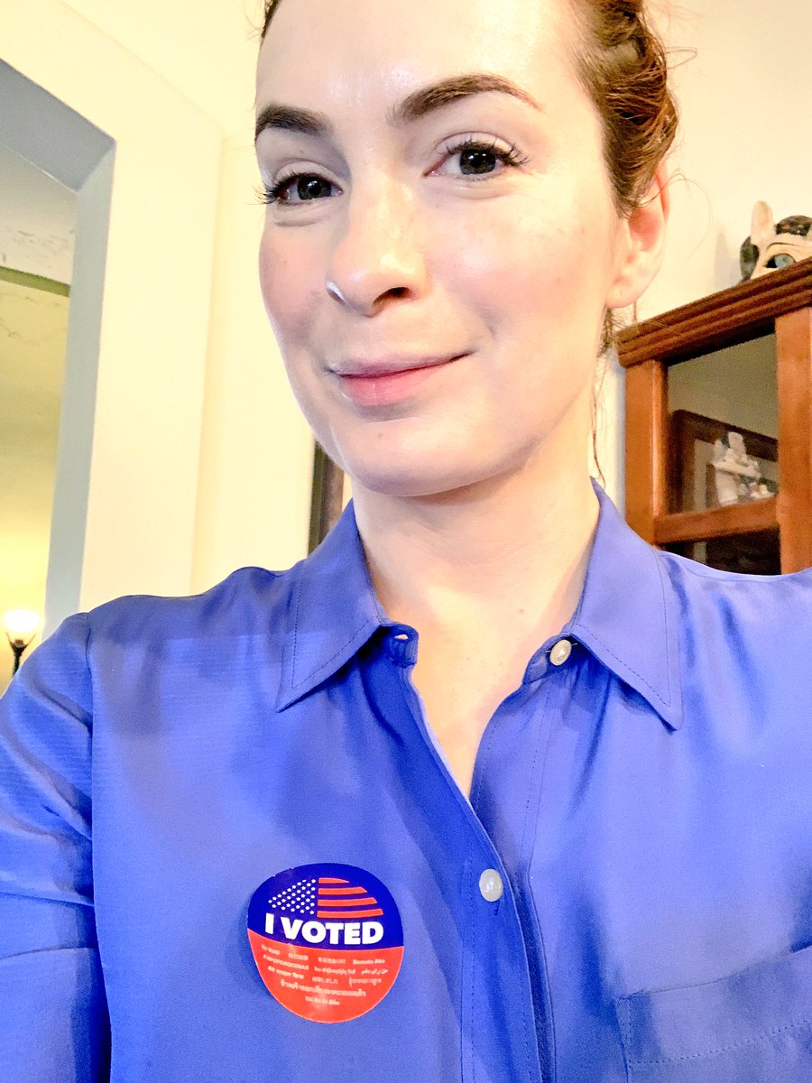 I’ll show you mine if you show me yours. #IVoted https://t.co/wWQwDiQwvh