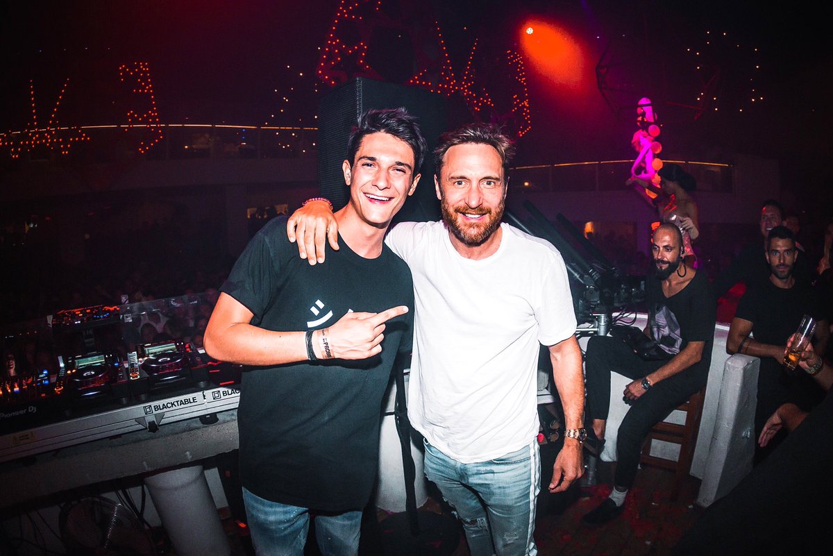 RT @KungsMusic: Happy birthday boss @davidguetta and congrats for this amazing year. True legend ???????? https://t.co/f9HuzR2oyz