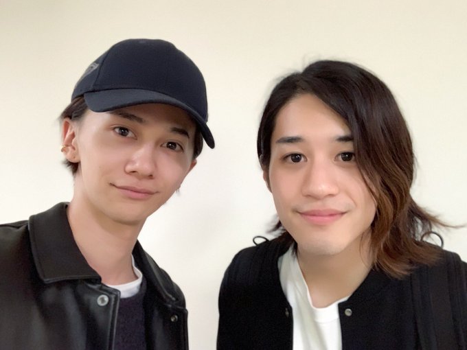 舞台ナナマルサンバツで共演したよっこいと会った。朝じゃなかったから「おはよっこい」って言われなかった。みんな。いつかおれ 舞台ナナマルサンバツで共演したよっこいと会った。朝じゃなかったから「おはよっこい」って言われなかった。みんな。いつかおれ