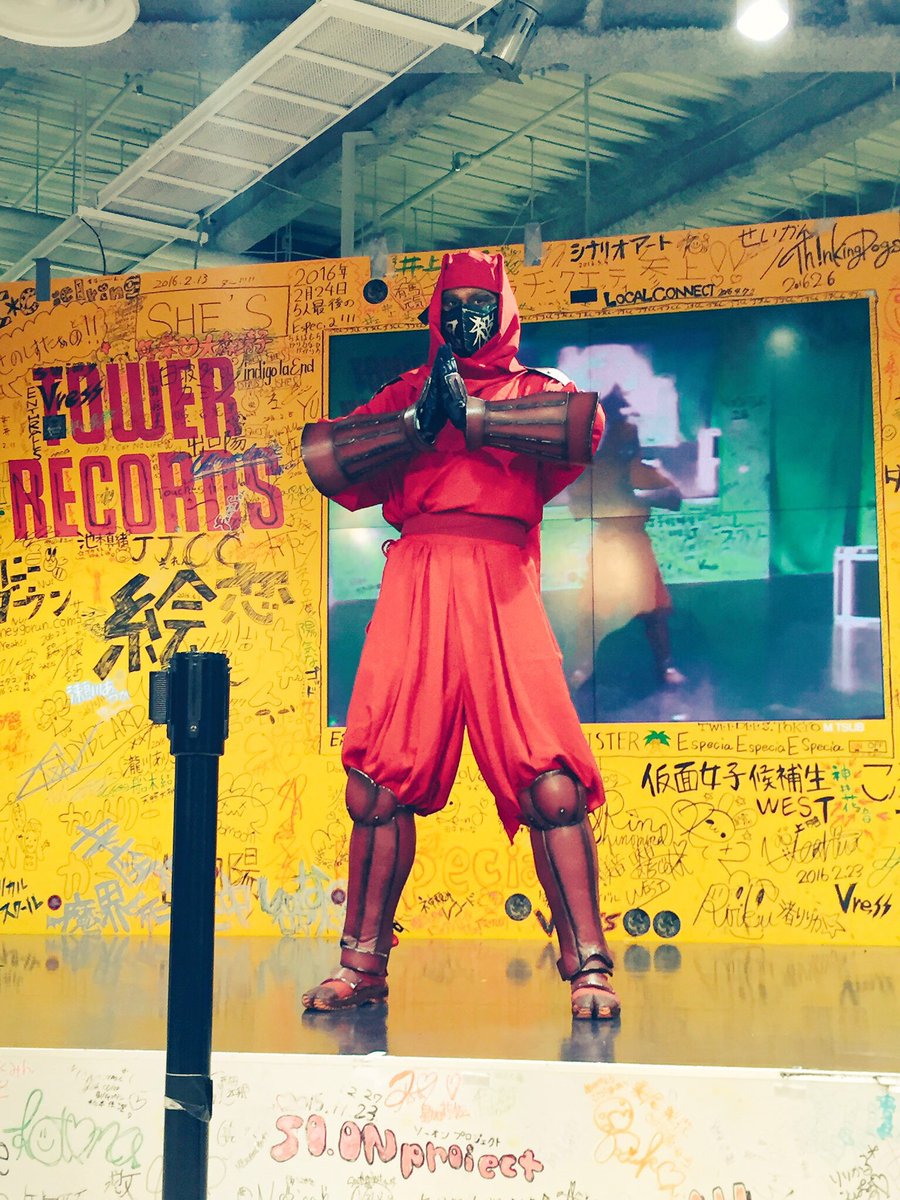 カメラロール整理したらネオウメダのニンジャスレイヤー人間=サン発掘 カメラロール整理したらネオウメダのニンジャスレイヤー人間=サン発掘
