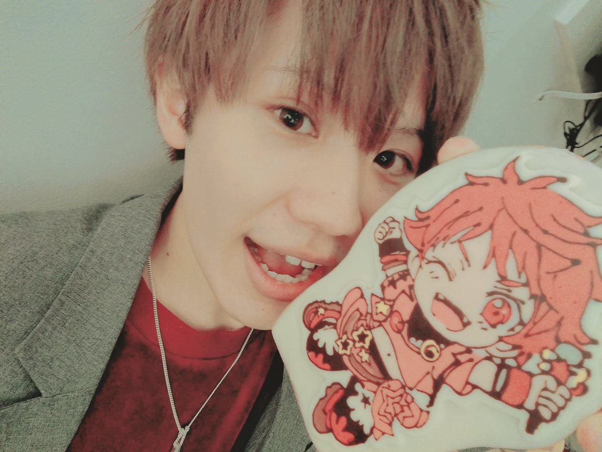 昨日のハピキスライブ楽しんで頂けましたでしょうか!一六として皆さんに元気を届けられていたら幸いです🛸🚀💨💨そしてお花にお 昨日のハピキスライブ楽しんで頂けましたでしょうか!一六として皆さんに元気を届けられていたら幸いです🛸🚀💨💨そしてお花にお
