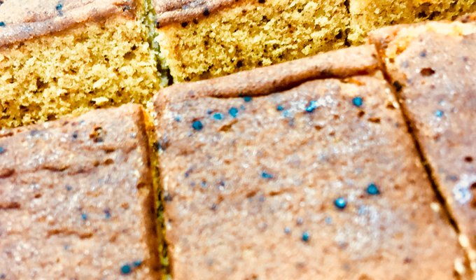 お嬢様、旦那様、「味噌バターケーキ」をお召し上がり頂きましたでしょうか? お申し付けのお品でございますので、別宅にて温か お嬢様、旦那様、「味噌バターケーキ」をお召し上がり頂きましたでしょうか? お申し付けのお品でございますので、別宅にて温か