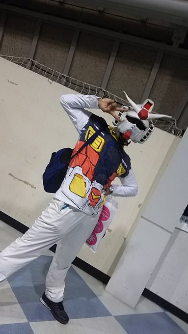 昨日は生ガンダムさんに会うべく大阪ドームへ一般の人間の姿で紛れていたけど、見つけた私はニュータイプ?✨ガラガラはことごと 昨日は生ガンダムさんに会うべく大阪ドームへ一般の人間の姿で紛れていたけど、見つけた私はニュータイプ?✨ガラガラはことごと
