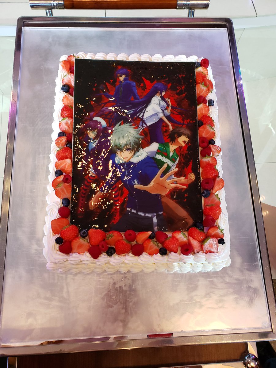 先日、ロードオブヴァーミリオンの打ち上げがありましたー!!じゃーん!!ケーキ!!おいしかったですー!!お久しぶりにお会い 先日、ロードオブヴァーミリオンの打ち上げがありましたー!!じゃーん!!ケーキ!!おいしかったですー!!お久しぶりにお会い