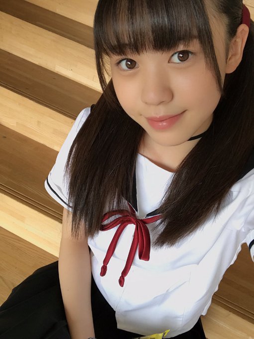 明日は映画「がっこうぐらし」の完成披露上映イベントです!!とても緊張していますが、楽しんで頂けるよう頑張ります❗️よろし 明日は映画「がっこうぐらし」の完成披露上映イベントです!!とても緊張していますが、楽しんで頂けるよう頑張ります❗️よろし