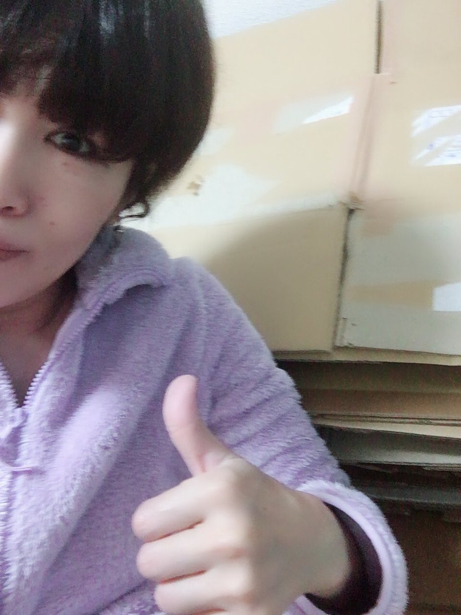 #引越し 宅配便などのダンボール箱毎回潰して処分してる?実は私はやってなかった出来てなかったダン箱VS私敵はじっと動かず #引越し 宅配便などのダンボール箱毎回潰して処分してる?実は私はやってなかった出来てなかったダン箱VS私敵はじっと動かず