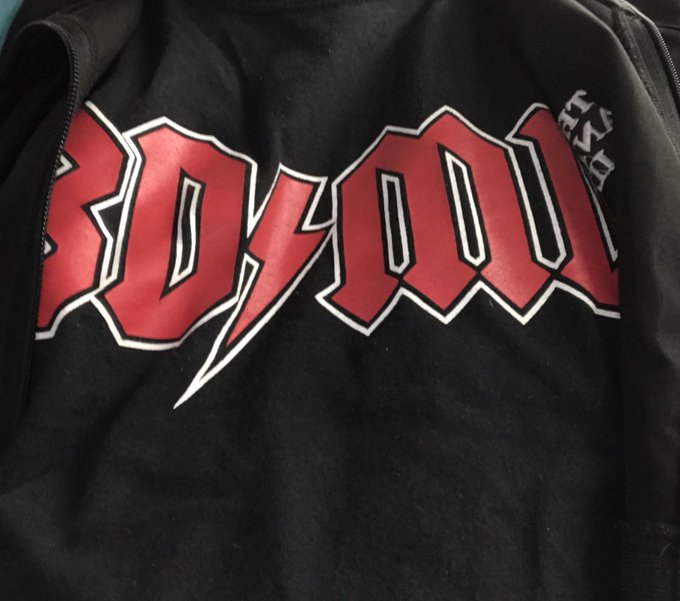 BAND-MAID 海外侵略ヨーロッパツアー記念に替え歌作りました!!替え歌:Back in UK元ネタ:Back in BAND-MAID 海外侵略ヨーロッパツアー記念に替え歌作りました!!替え歌:Back in UK元ネタ:Back in