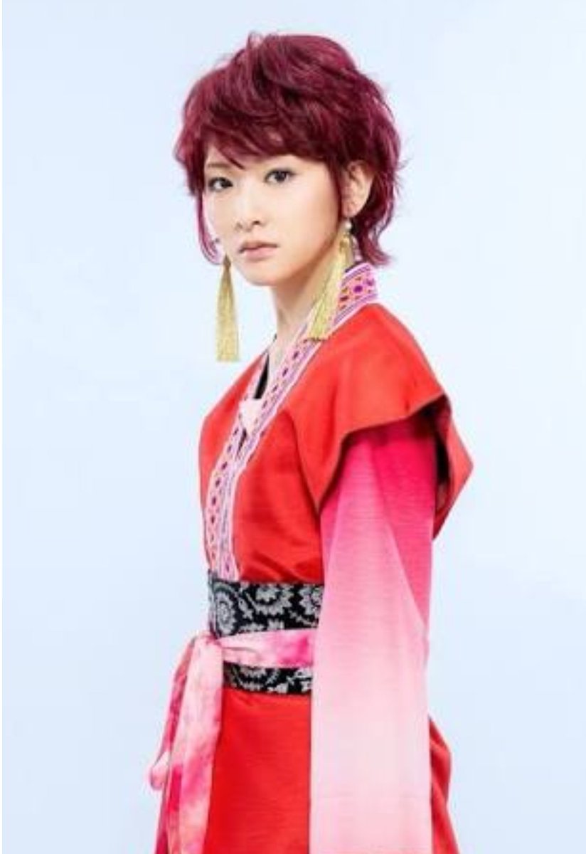 明日はついに暁のヨナ舞台!😆生駒ふぁんのみなさんいらっしゃるかな??ネギま!以来の舞台、そして一日署長以来の生駒ちゃん😍 明日はついに暁のヨナ舞台!😆生駒ふぁんのみなさんいらっしゃるかな??ネギま!以来の舞台、そして一日署長以来の生駒ちゃん😍