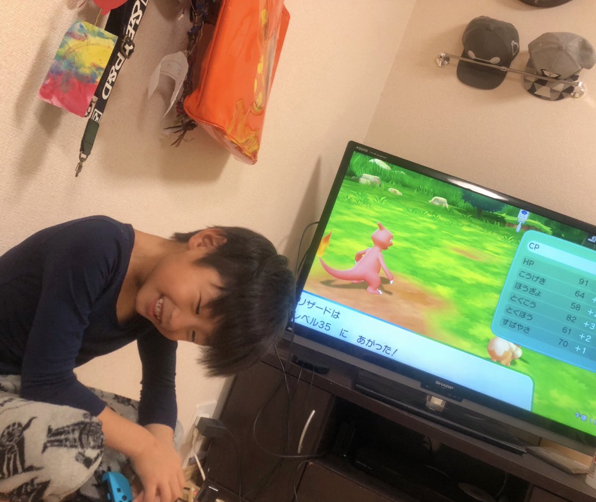 ポケモンgoにドハマりな息子くん。#LetsGoイーブイ ポケモンgoにドハマりな息子くん。#LetsGoイーブイ