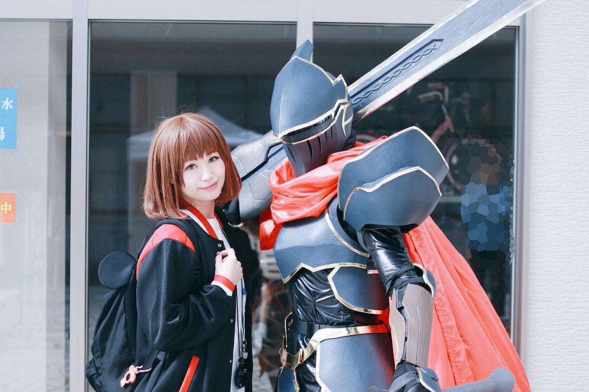 富士コスでモモン様に会えました🥰めちゃめちゃカッコよかったです!お写真ありがとうございました!はしゃいでリュックのままだ 富士コスでモモン様に会えました🥰めちゃめちゃカッコよかったです!お写真ありがとうございました!はしゃいでリュックのままだ