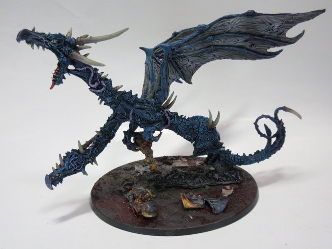ケイオスドラゴン完成!今まで作った中でおそらく最もディテールの細かいモデルだった……#Warhammer #gwjpn ケイオスドラゴン完成!今まで作った中でおそらく最もディテールの細かいモデルだった……#Warhammer #gwjpn