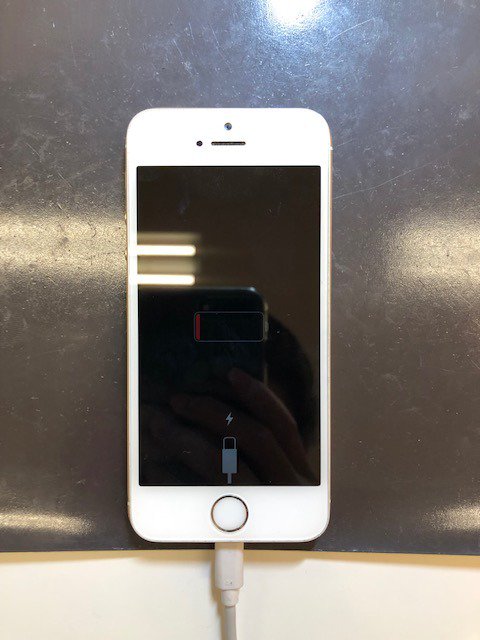 【iPhone修理!!】充電器の接触が悪い!!、、、iPhoneが使えない(´;ω;`)充電ができない!!治せます!!( 【iPhone修理!!】充電器の接触が悪い!!、、、iPhoneが使えない(´;ω;`)充電ができない!!治せます!!(