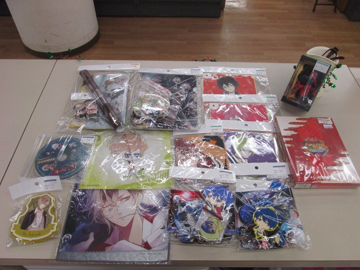 本日ブックオフさんで #Rejet のフェス2016DVDを発見しました!!出演者がまぁあああ豪華っっ!そして当店のグ 本日ブックオフさんで #Rejet のフェス2016DVDを発見しました!!出演者がまぁあああ豪華っっ!そして当店のグ