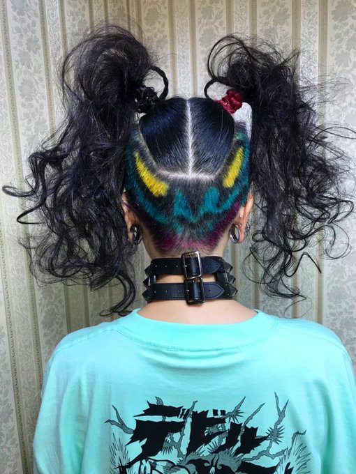 #いいツインテールの日 らしいので電気グルーヴのMAN HUMANジャケ風ヘアでも載せとく。#DEVILMANcryba #いいツインテールの日 らしいので電気グルーヴのMAN HUMANジャケ風ヘアでも載せとく。#DEVILMANcryba