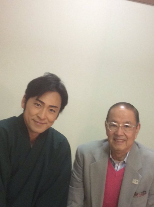 映画『犬神家の一族』の初演の犬神佐智を演じられた川口 恒さんを八重子さんに紹介していただきました。それだけでも大興奮なの 映画『犬神家の一族』の初演の犬神佐智を演じられた川口 恒さんを八重子さんに紹介していただきました。それだけでも大興奮なの