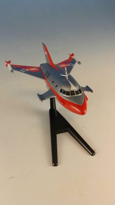 先週のミニ展示会用に間に合わせたメカコレ、ジェットビートルです。機龍の塗装と同時に仕上げたので一日程度で完成しました。デ 先週のミニ展示会用に間に合わせたメカコレ、ジェットビートルです。機龍の塗装と同時に仕上げたので一日程度で完成しました。デ