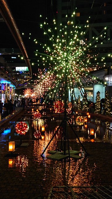 TDC夜景!最初なんだ!?この雲丹!!とか思ったら、どうやら打ち上げ花火らしい。 TDC夜景!最初なんだ!?この雲丹!!とか思ったら、どうやら打ち上げ花火らしい。