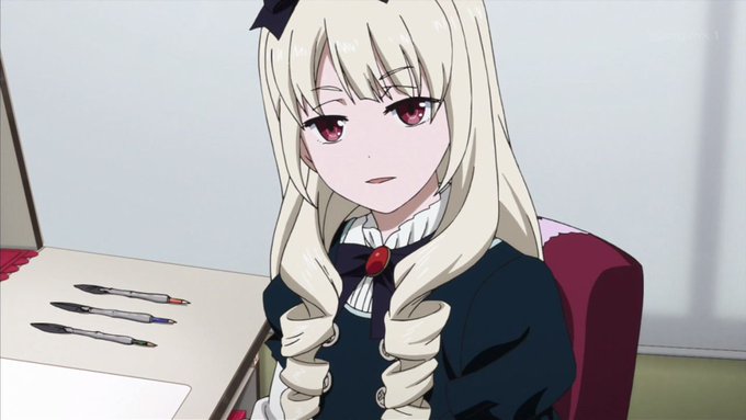 マスターも最初は「ゴスロリ系」と説明されてましたが「ゴスロリ系の他の作品は?」と聞いたら「ないなぁ」となり、前の説明に マスターも最初は「ゴスロリ系」と説明されてましたが「ゴスロリ系の他の作品は?」と聞いたら「ないなぁ」となり、前の説明に