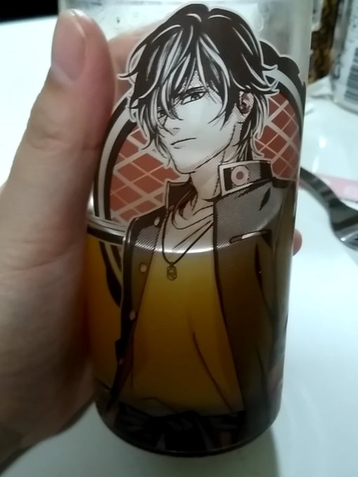 酒がウマーい!((お酒は夫婦になってからのみかんブリーゼめちゃ美味しいです…(*´ω`*) 酒がウマーい!((お酒は夫婦になってからのみかんブリーゼめちゃ美味しいです…(*´ω`*)