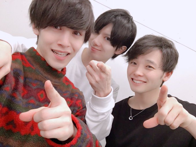 本日もありがとうございました!てつが来てくれてわちゃわちゃとはしゃぎました!イベント本番も近づき楽しい稽古が続いてます! 本日もありがとうございました!てつが来てくれてわちゃわちゃとはしゃぎました!イベント本番も近づき楽しい稽古が続いてます!