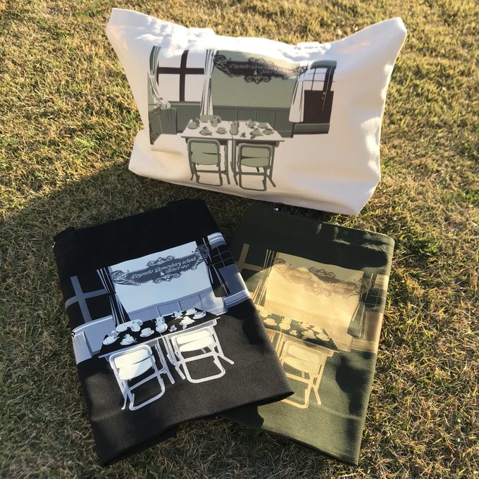 皆さまお待まちかねの豊小トートバッグが再入荷致しました!横型の大きめサイズで、しっかりとしたキャンバス素材◎後ろのうさか 皆さまお待まちかねの豊小トートバッグが再入荷致しました!横型の大きめサイズで、しっかりとしたキャンバス素材◎後ろのうさか