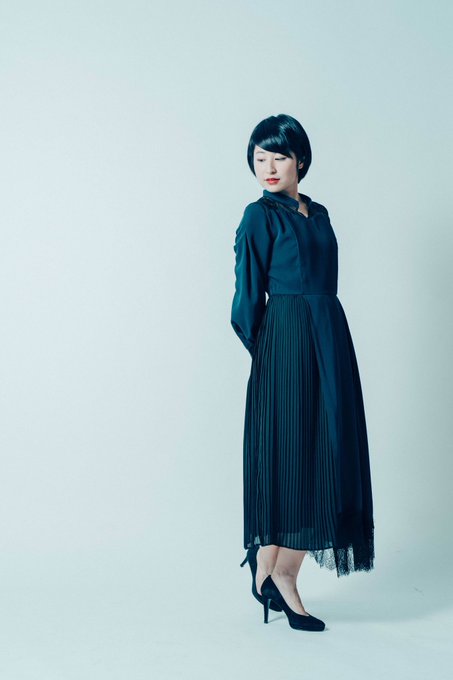 本日のモデル、まさみさん。刻刻と変わる表情から目が離せないし、凛とした立ち姿も美しい。#salondephoto #ポー 本日のモデル、まさみさん。刻刻と変わる表情から目が離せないし、凛とした立ち姿も美しい。#salondephoto #ポー