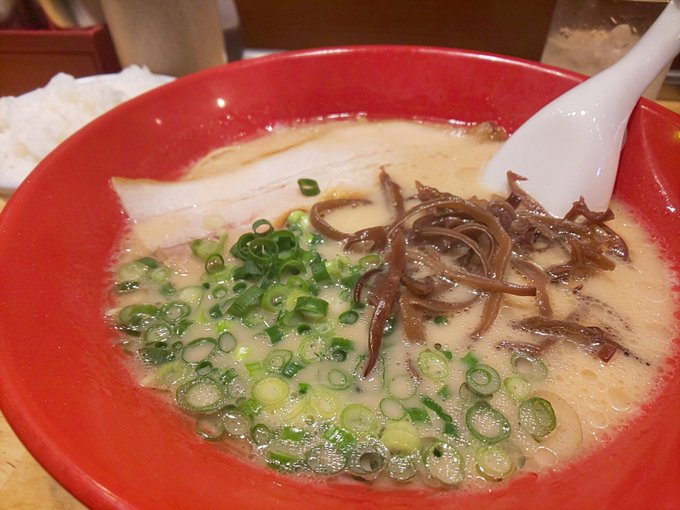 昨夜の豚骨でブランチテロ♪#福の軒 #ラーメン #博多豚骨 #飯テロ #秋葉原 昨夜の豚骨でブランチテロ♪#福の軒 #ラーメン #博多豚骨 #飯テロ #秋葉原
