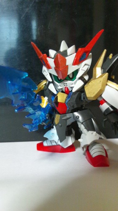 ビルドファイターズの頃作ったガンプラをちょっと前に塗ったのでうpなお一部パーツが無いのはポーズをとらせるのに干渉したから ビルドファイターズの頃作ったガンプラをちょっと前に塗ったのでうpなお一部パーツが無いのはポーズをとらせるのに干渉したから
