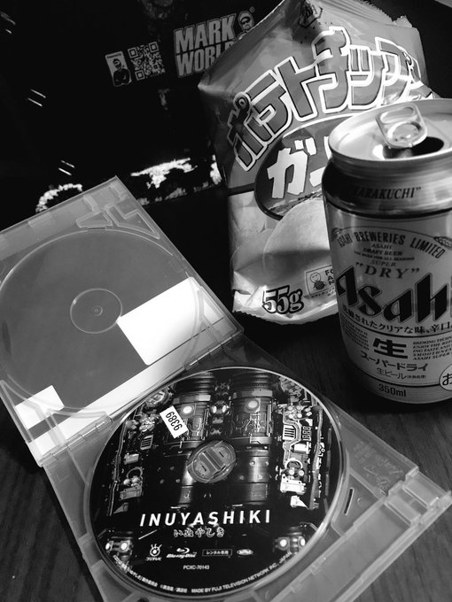 酒とポテチといぬやしき見事に寝落ち。。。w#見終わってないまま#いざ高松へ#このモヤモヤを#ライブでぶつけます#サバプロ 酒とポテチといぬやしき見事に寝落ち。。。w#見終わってないまま#いざ高松へ#このモヤモヤを#ライブでぶつけます#サバプロ