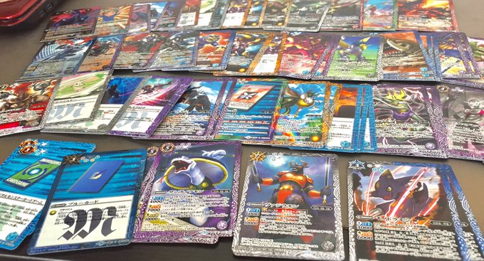 まず一箱購入。パラレル1とX3、結構まばらな種類で来てくれた...!奇跡的にメインキャラは揃えられたので大満足!!! # まず一箱購入。パラレル1とX3、結構まばらな種類で来てくれた...!奇跡的にメインキャラは揃えられたので大満足!!! #