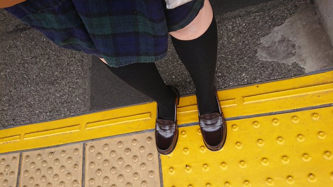 めっちゃ寒いけど、トネガワ仲間見つかったし、今日は謎解き梯子dayだからかんばる!生足なんて、ここ数年出したことないんだ めっちゃ寒いけど、トネガワ仲間見つかったし、今日は謎解き梯子dayだからかんばる!生足なんて、ここ数年出したことないんだ