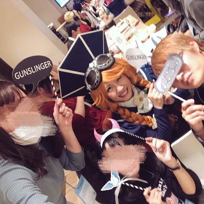 ガンスト最後のイベントたのしかった公式キャラたちの涙にもらい泣き...フォトプロップスもたくさん使ってもらえて嬉しかった ガンスト最後のイベントたのしかった公式キャラたちの涙にもらい泣き...フォトプロップスもたくさん使ってもらえて嬉しかった
