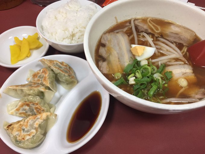 教科書通りのラーメンセット🍜温かくて美味しい店って幸せ…☺️さーて、ポータル候補を探そう! #Ingress 教科書通りのラーメンセット🍜温かくて美味しい店って幸せ…☺️さーて、ポータル候補を探そう! #Ingress