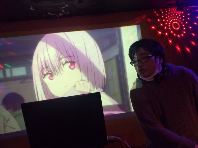 温泉幼精は刺すところ刺してくる。皆わぁわぁ頭を抱えている。グリッドマン 温泉幼精は刺すところ刺してくる。皆わぁわぁ頭を抱えている。グリッドマン