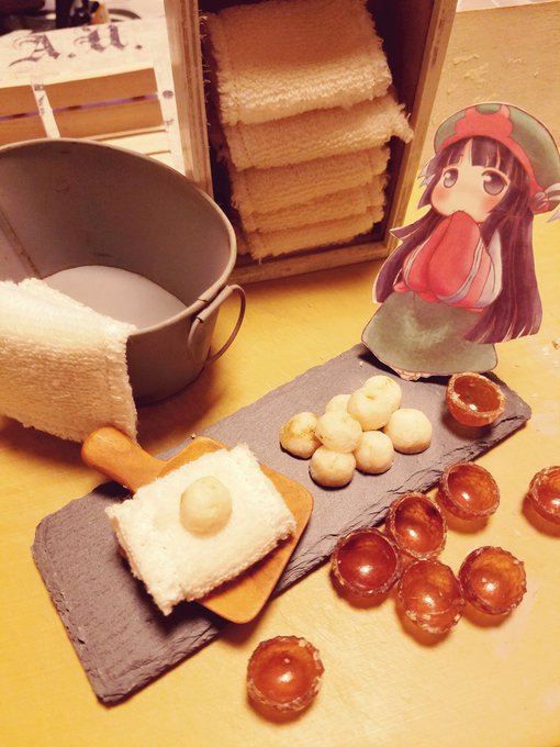 コンジュ風石鹸を、ムクロジの型からはずして乾かしました。精油の…乙女の香りがします。そして石鹸にはタオルがないと…と、急 コンジュ風石鹸を、ムクロジの型からはずして乾かしました。精油の…乙女の香りがします。そして石鹸にはタオルがないと…と、急